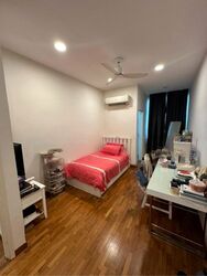 Eastwood Walk Gardens (D16), Terrace #474377501